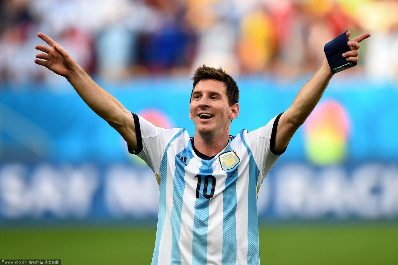 《酒店回访电话，暴露爸爸第二个家》林笑林建国苏青 我爸手机放在客厅充电，手机响了，他让我帮他接一下。